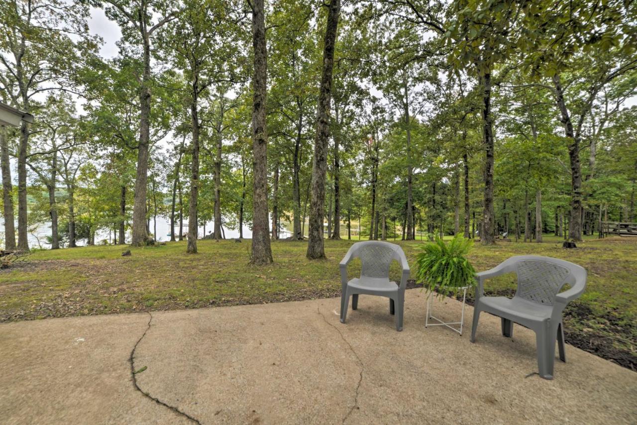 Kentucky Lake Cabin With Private Dock And Fire Pit New Concord Bagian luar foto